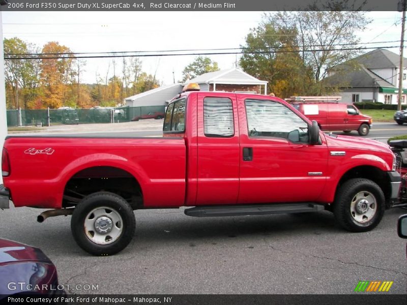 Red Clearcoat / Medium Flint 2006 Ford F350 Super Duty XL SuperCab 4x4