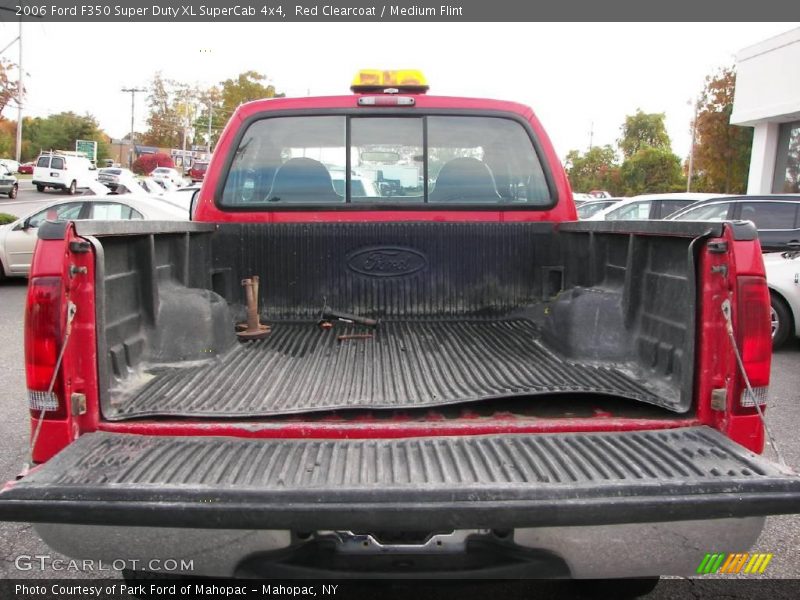 Red Clearcoat / Medium Flint 2006 Ford F350 Super Duty XL SuperCab 4x4