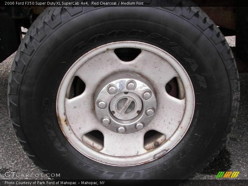 Red Clearcoat / Medium Flint 2006 Ford F350 Super Duty XL SuperCab 4x4