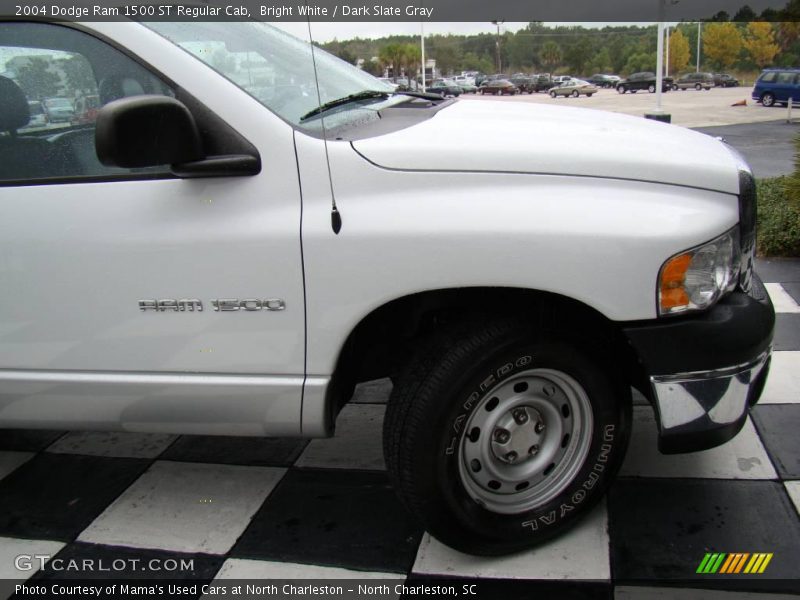 Bright White / Dark Slate Gray 2004 Dodge Ram 1500 ST Regular Cab