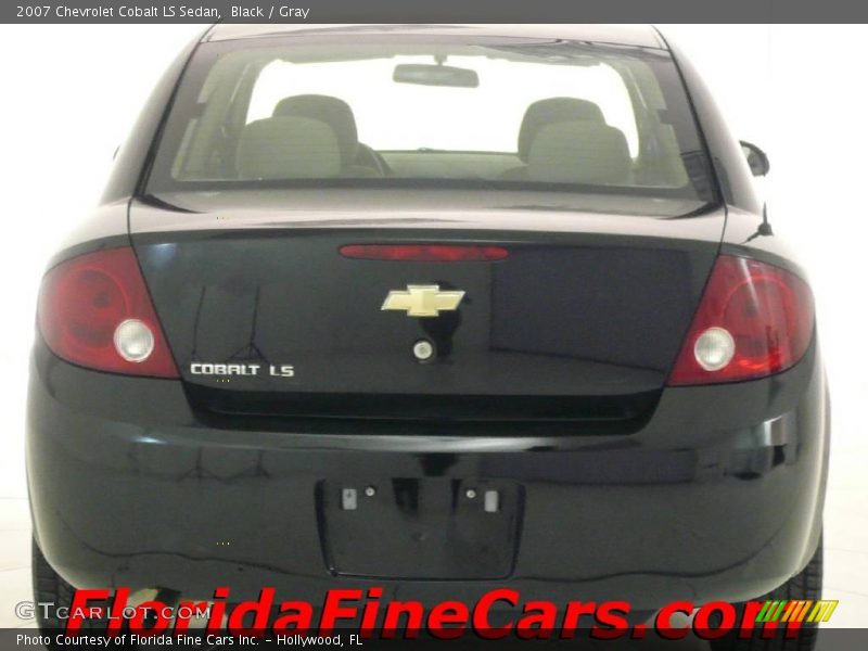 Black / Gray 2007 Chevrolet Cobalt LS Sedan