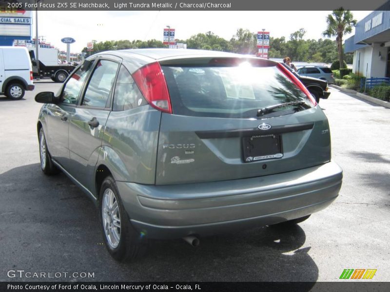 Light Tundra Metallic / Charcoal/Charcoal 2005 Ford Focus ZX5 SE Hatchback