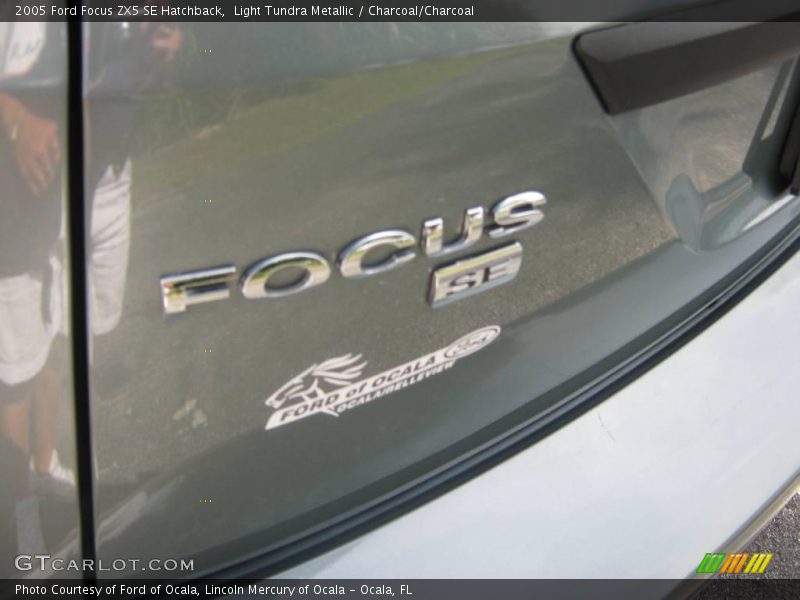 Light Tundra Metallic / Charcoal/Charcoal 2005 Ford Focus ZX5 SE Hatchback