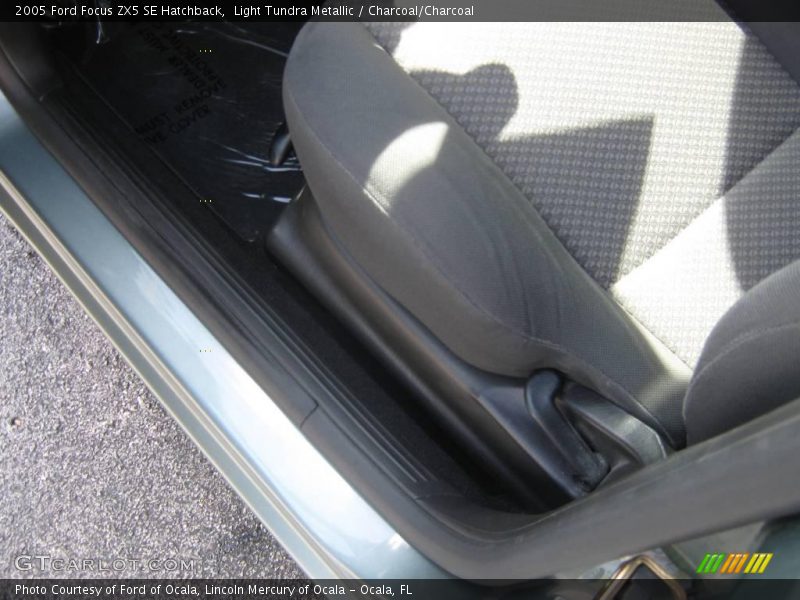 Light Tundra Metallic / Charcoal/Charcoal 2005 Ford Focus ZX5 SE Hatchback