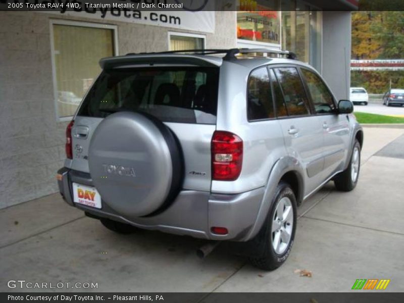 Titanium Metallic / Dark Charcoal 2005 Toyota RAV4 4WD
