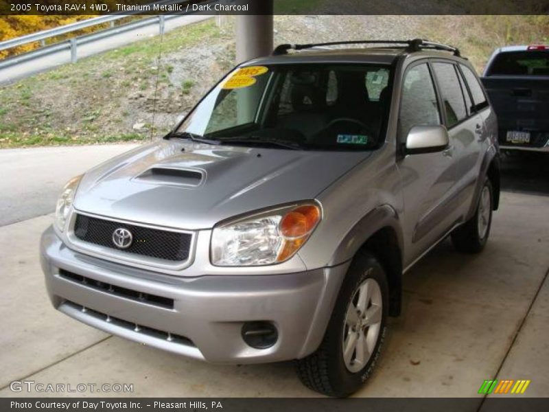 Titanium Metallic / Dark Charcoal 2005 Toyota RAV4 4WD