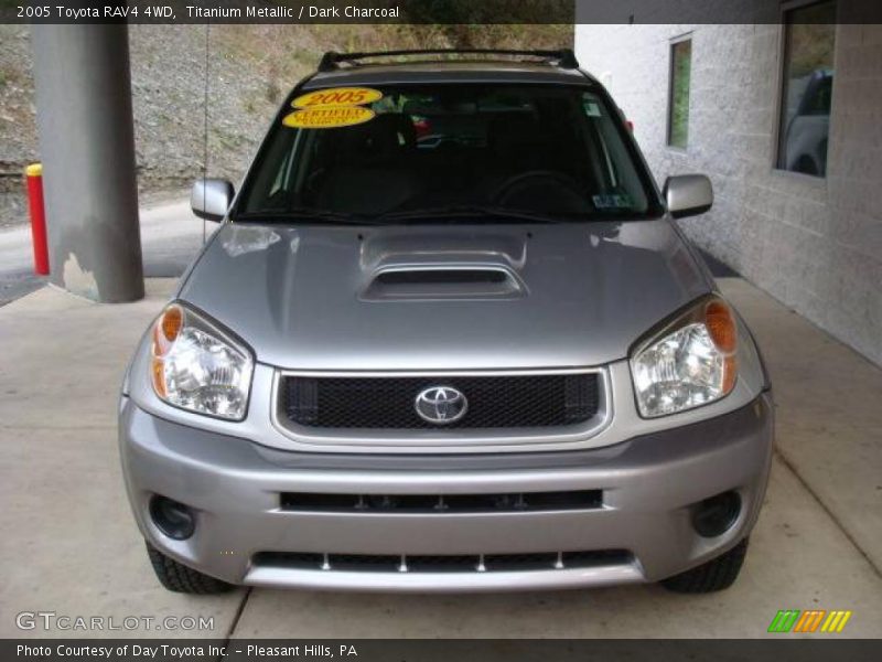 Titanium Metallic / Dark Charcoal 2005 Toyota RAV4 4WD