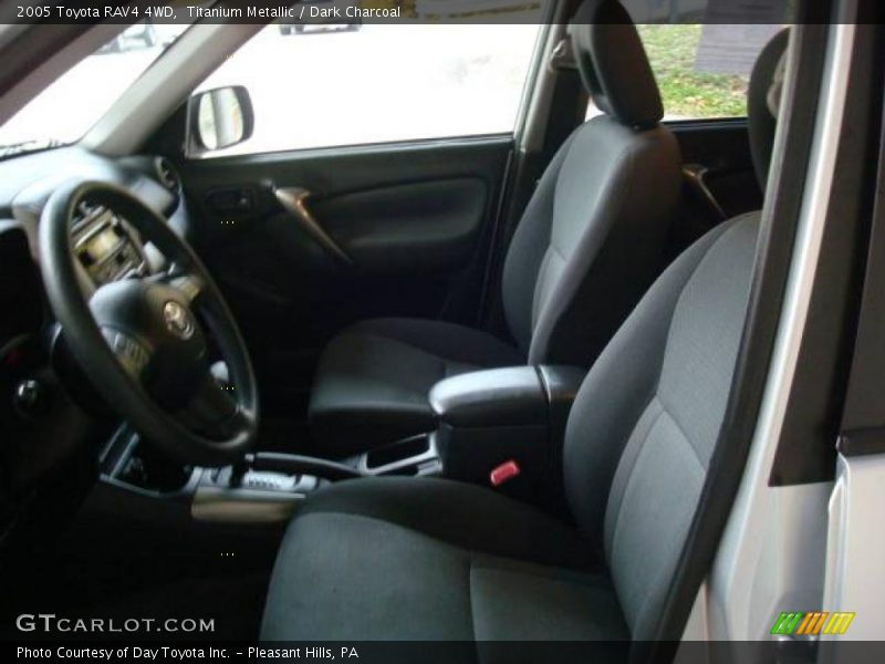 Titanium Metallic / Dark Charcoal 2005 Toyota RAV4 4WD