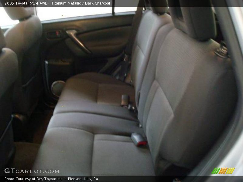 Titanium Metallic / Dark Charcoal 2005 Toyota RAV4 4WD