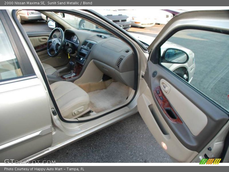 Sunlit Sand Metallic / Blond 2000 Nissan Maxima SE