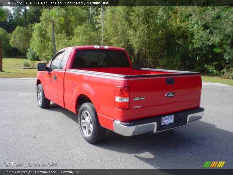 Bright Red / Medium Flint 2007 Ford F150 XLT Regular Cab
