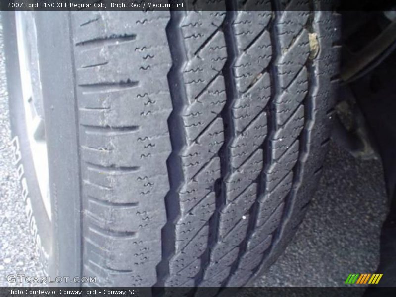 Bright Red / Medium Flint 2007 Ford F150 XLT Regular Cab