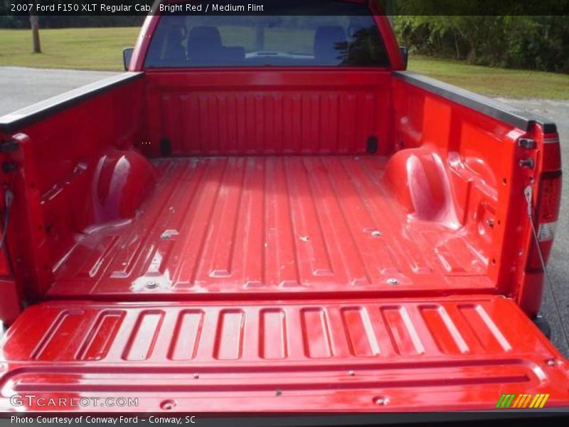 Bright Red / Medium Flint 2007 Ford F150 XLT Regular Cab