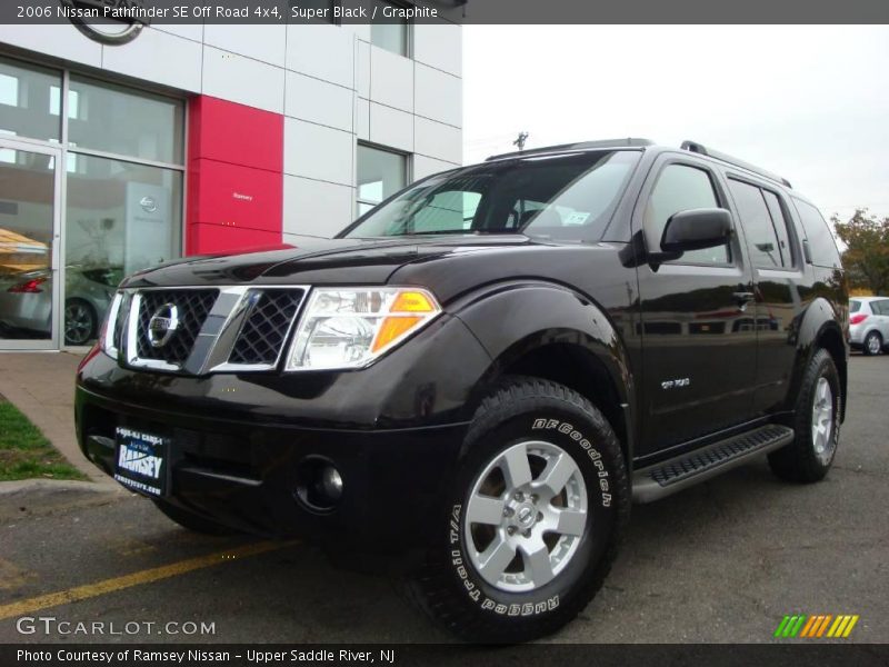 Super Black / Graphite 2006 Nissan Pathfinder SE Off Road 4x4