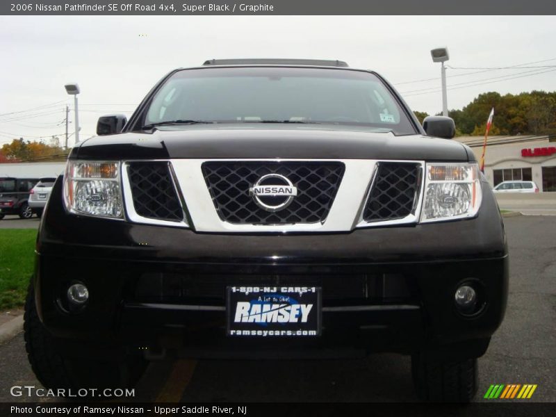 Super Black / Graphite 2006 Nissan Pathfinder SE Off Road 4x4