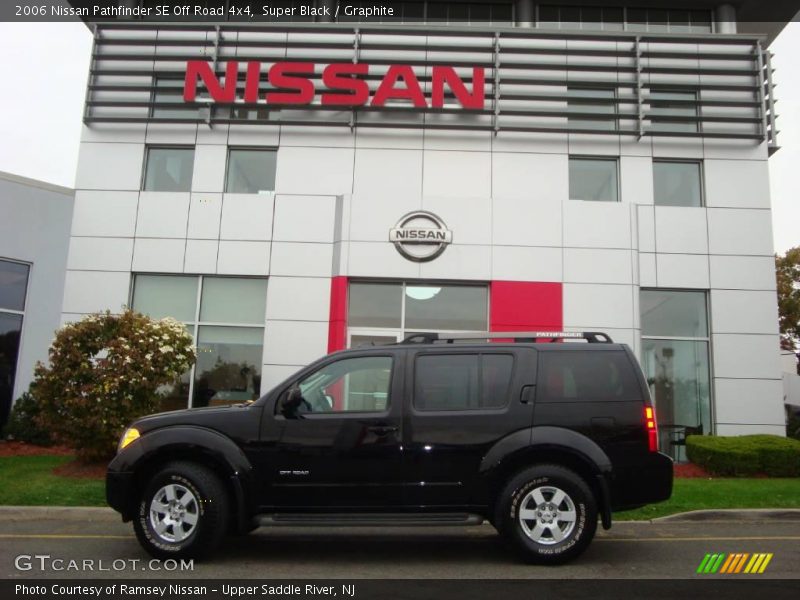 Super Black / Graphite 2006 Nissan Pathfinder SE Off Road 4x4