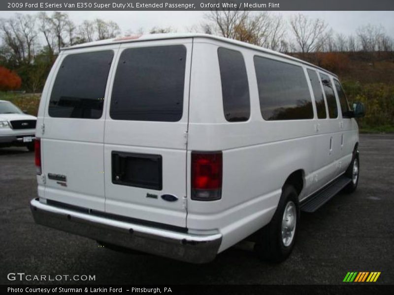 Oxford White / Medium Flint 2009 Ford E Series Van E350 Super Duty XL Extended Passenger