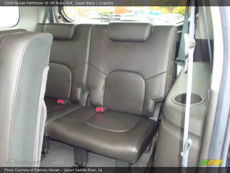 Super Black / Graphite 2006 Nissan Pathfinder SE Off Road 4x4