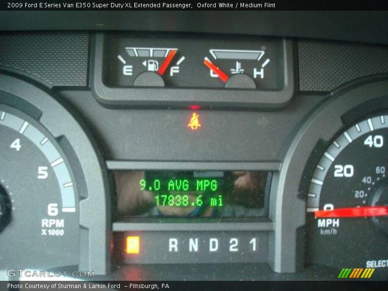 Oxford White / Medium Flint 2009 Ford E Series Van E350 Super Duty XL Extended Passenger