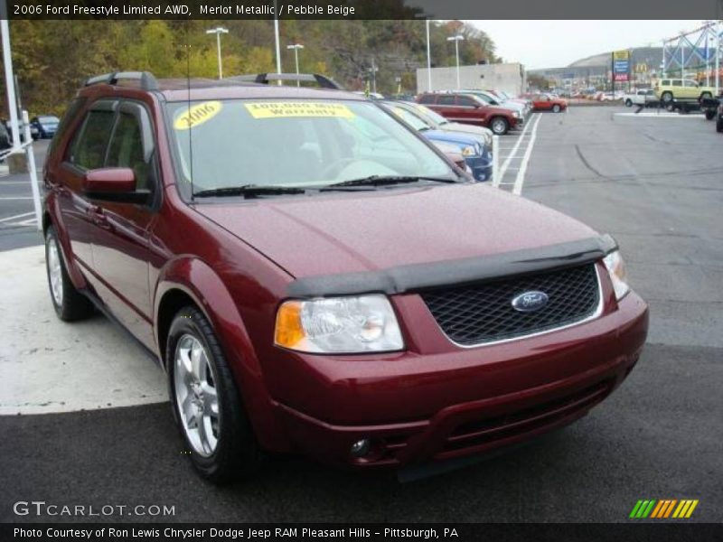 Merlot Metallic / Pebble Beige 2006 Ford Freestyle Limited AWD