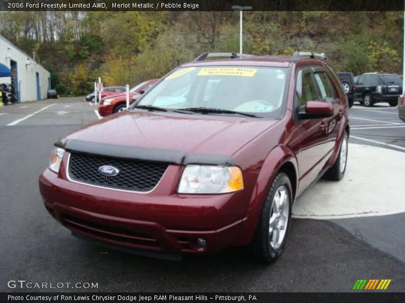 Merlot Metallic / Pebble Beige 2006 Ford Freestyle Limited AWD