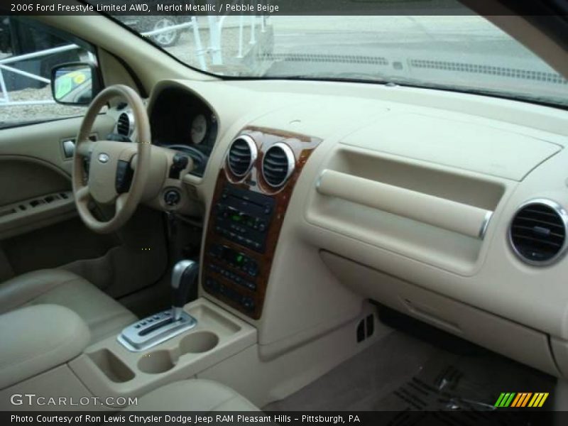Merlot Metallic / Pebble Beige 2006 Ford Freestyle Limited AWD