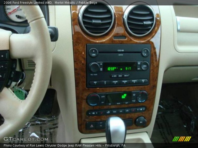 Merlot Metallic / Pebble Beige 2006 Ford Freestyle Limited AWD