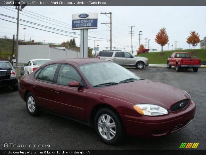 Merlot Pearl Clearcoat / Medium/Dark Pebble 2005 Ford Taurus SEL