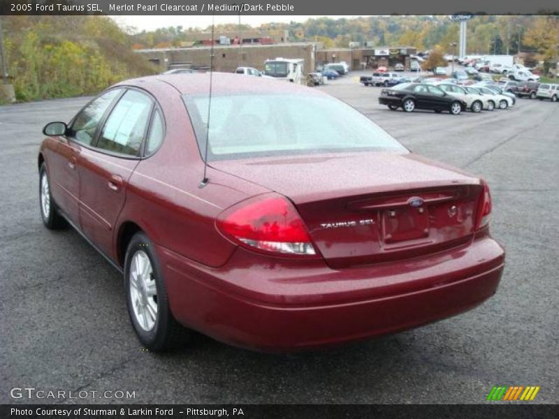 Merlot Pearl Clearcoat / Medium/Dark Pebble 2005 Ford Taurus SEL