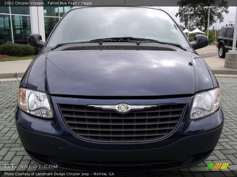 Patriot Blue Pearl / Taupe 2002 Chrysler Voyager