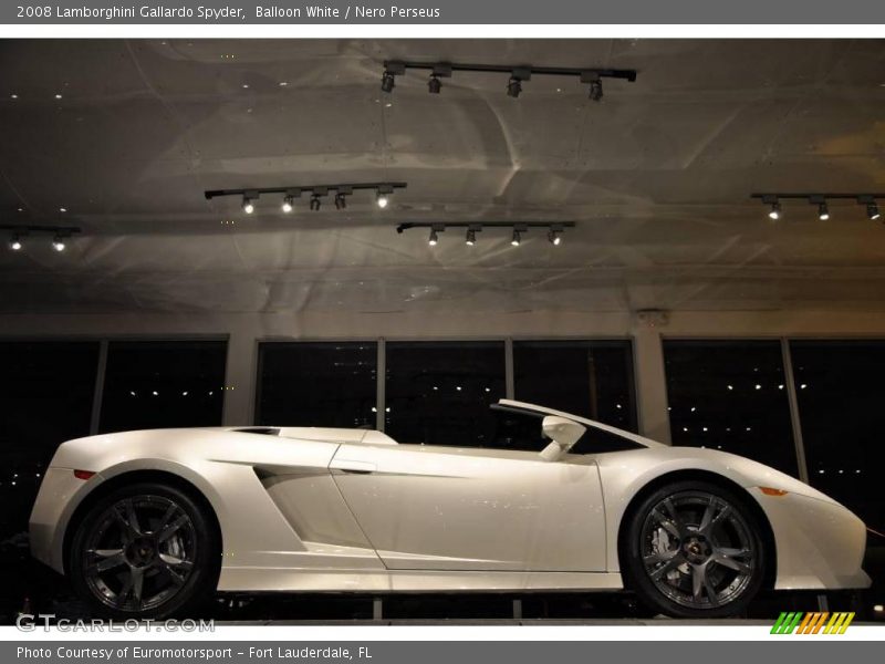 Balloon White / Nero Perseus 2008 Lamborghini Gallardo Spyder
