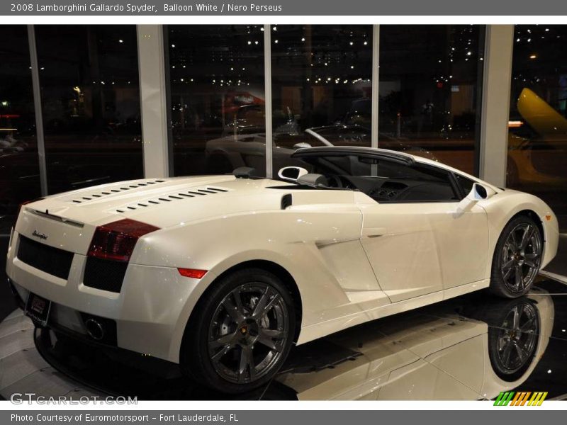 Balloon White / Nero Perseus 2008 Lamborghini Gallardo Spyder