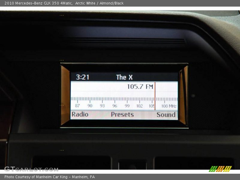 Arctic White / Almond/Black 2010 Mercedes-Benz GLK 350 4Matic