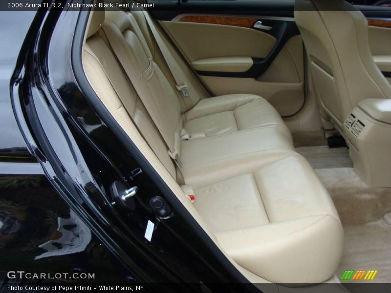 Nighthawk Black Pearl / Camel 2006 Acura TL 3.2