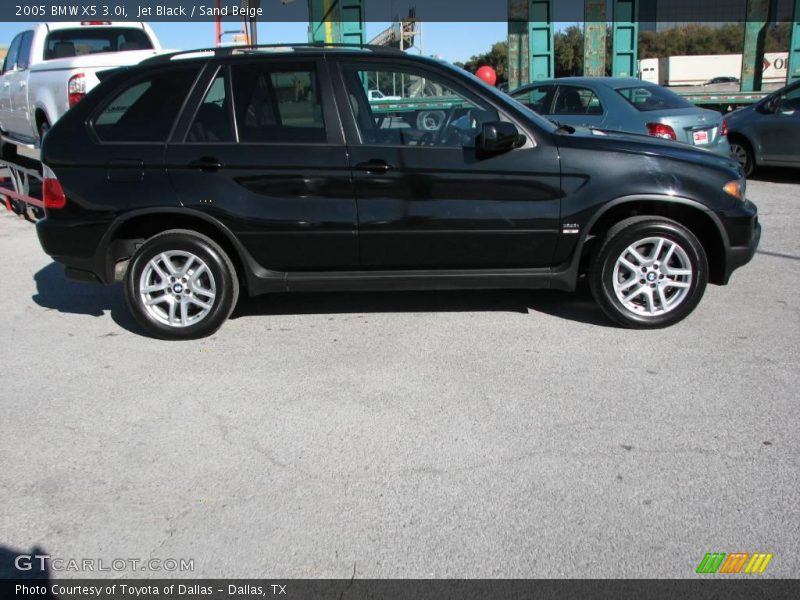 Jet Black / Sand Beige 2005 BMW X5 3.0i
