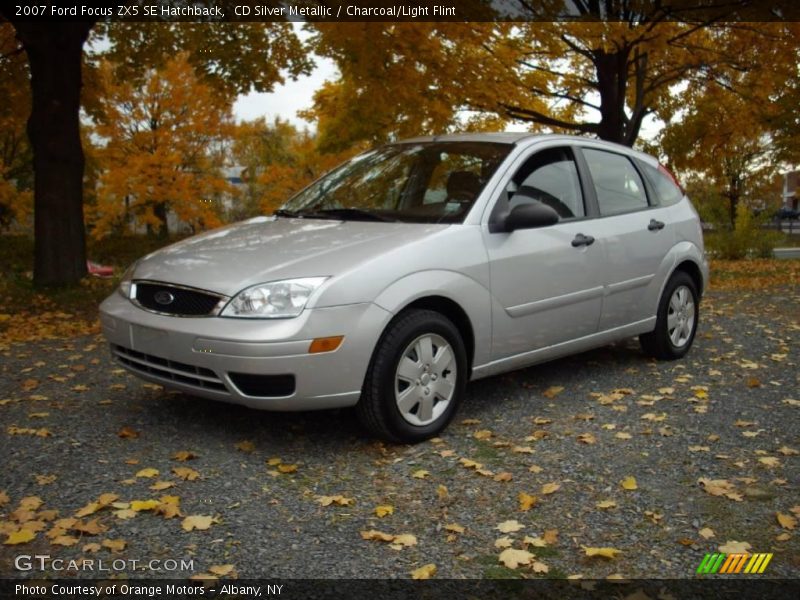 CD Silver Metallic / Charcoal/Light Flint 2007 Ford Focus ZX5 SE Hatchback