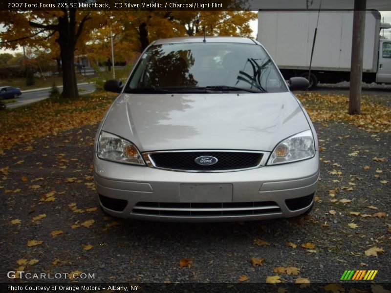 CD Silver Metallic / Charcoal/Light Flint 2007 Ford Focus ZX5 SE Hatchback