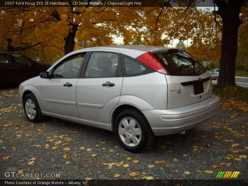 CD Silver Metallic / Charcoal/Light Flint 2007 Ford Focus ZX5 SE Hatchback
