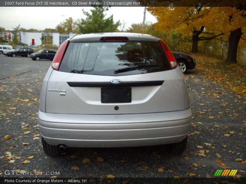 CD Silver Metallic / Charcoal/Light Flint 2007 Ford Focus ZX5 SE Hatchback