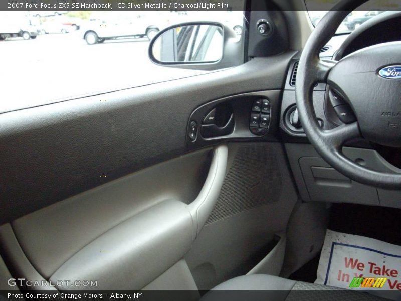 CD Silver Metallic / Charcoal/Light Flint 2007 Ford Focus ZX5 SE Hatchback