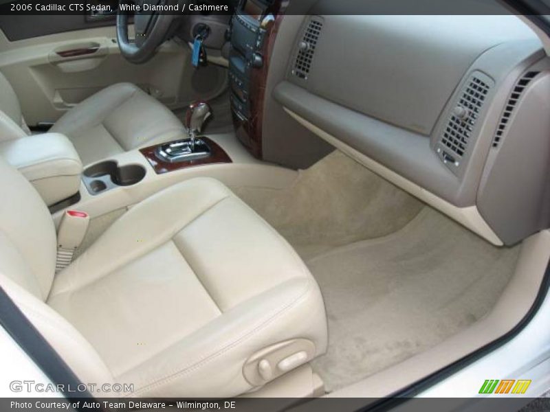 White Diamond / Cashmere 2006 Cadillac CTS Sedan