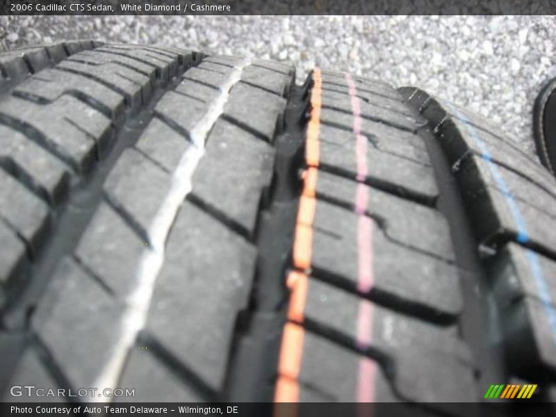 White Diamond / Cashmere 2006 Cadillac CTS Sedan