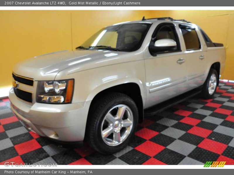 Gold Mist Metallic / Ebony/Light Cashmere 2007 Chevrolet Avalanche LTZ 4WD
