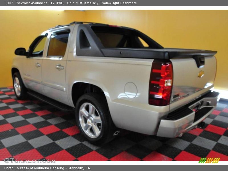 Gold Mist Metallic / Ebony/Light Cashmere 2007 Chevrolet Avalanche LTZ 4WD