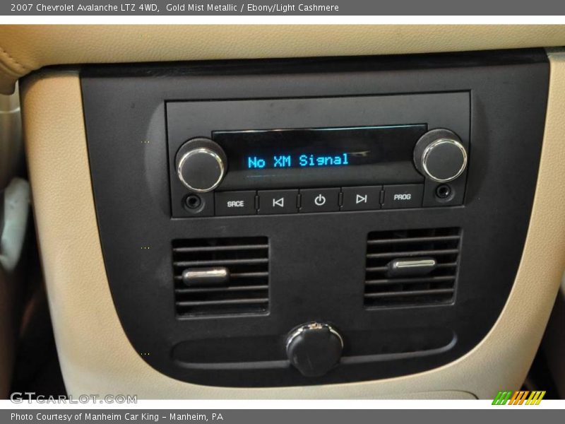 Gold Mist Metallic / Ebony/Light Cashmere 2007 Chevrolet Avalanche LTZ 4WD