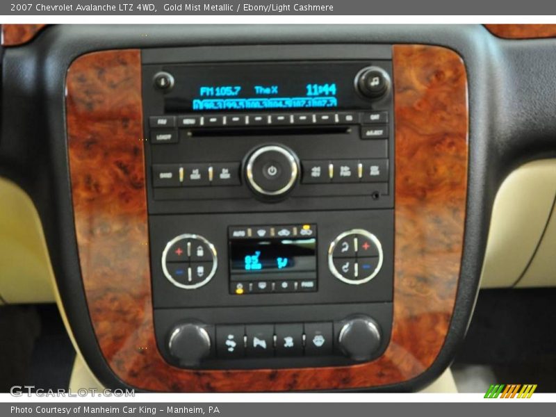 Gold Mist Metallic / Ebony/Light Cashmere 2007 Chevrolet Avalanche LTZ 4WD