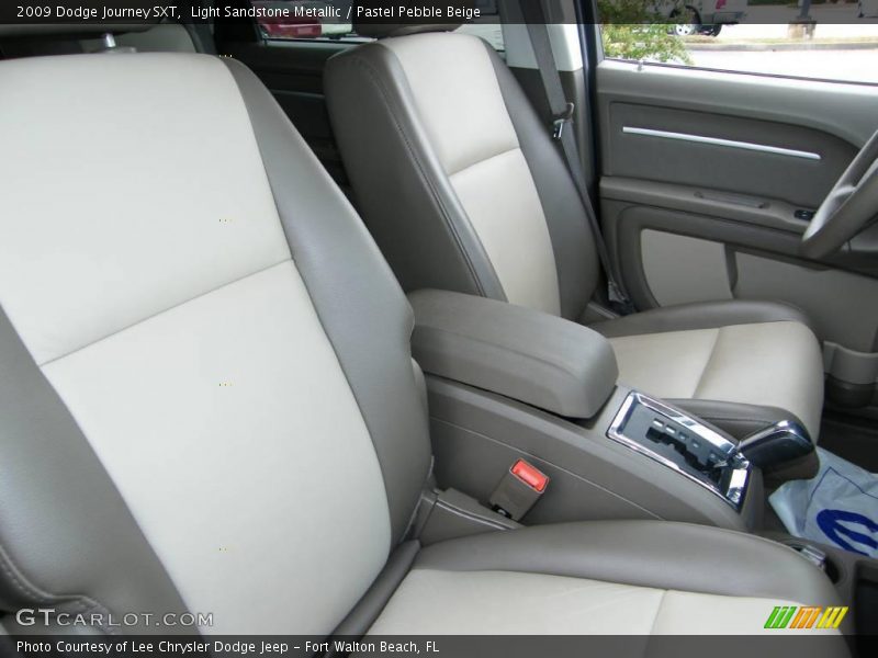 Light Sandstone Metallic / Pastel Pebble Beige 2009 Dodge Journey SXT