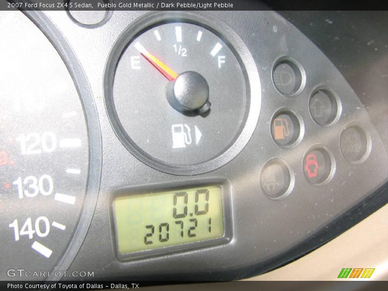 Pueblo Gold Metallic / Dark Pebble/Light Pebble 2007 Ford Focus ZX4 S Sedan