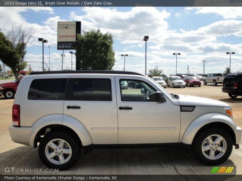 Bright Silver Metallic / Dark Slate Gray 2010 Dodge Nitro SE