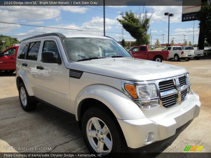 Bright Silver Metallic / Dark Slate Gray 2010 Dodge Nitro SE